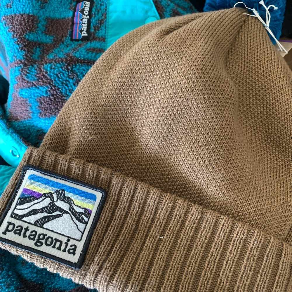 Patagonia Powder Town Beanie - Picture 2 of 9